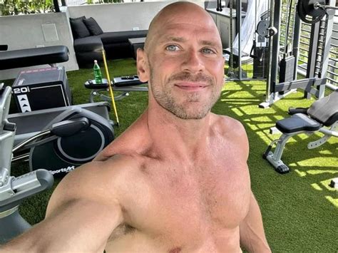 Johnny Sins (@mosttalentedbaldman) • Instagram photos and。